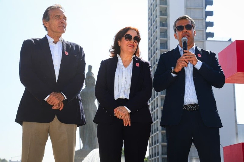 De izquierda a derecha: Fernando Quirarte, Olimpia Cabral y Pavel Pardo. EL INFORMADOR / J. Acosta&nbsp;