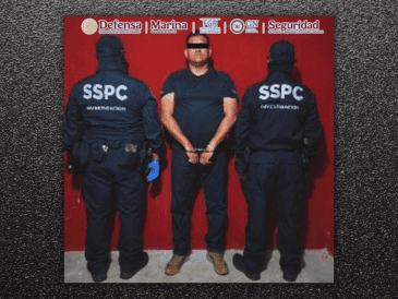 “Durante la acción se aseguraron armas, cartuchos, narcótico y equipos de comunicación", informan las autoridades. X /