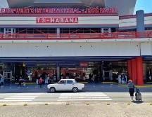 A raíz del primer anuncio de este tipo, todas las aerolíneas canadienses y rusas cancelaron temporalmente sus conexiones con la isla. EFE/Ernesto Mastrascusa