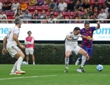 La casa del Guadalajara se vistió de gala para recibir por primera vez a Real Madrid y Barcelona en un duelo de leyendas. EL INFORMADOR/ A. NAVARRO.