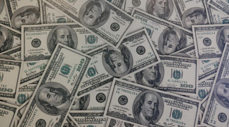 En el mercado internacional, el dólar avanzó 0.61% alcanzando su nivel más alto desde mediados de enero. Unsplash