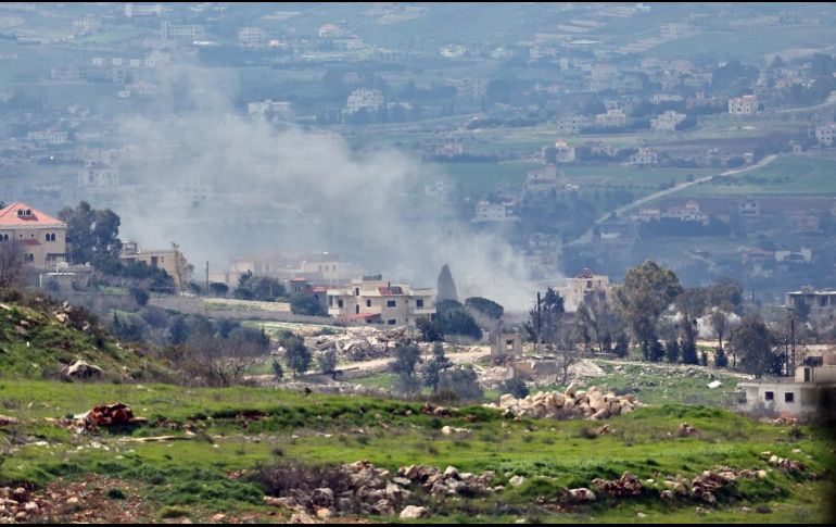 Fotografía de un ataque israelí en Líbano, uno de los países donde que mexicanos han sido evacuados. EFE/EPA/A. Safadi