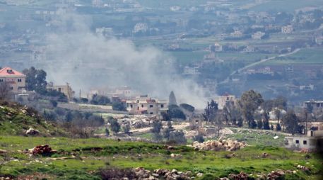 Fotografía de un ataque israelí en Líbano, uno de los países de donde mexicanos han sido evacuados. EFE/EPA/A. Safadi