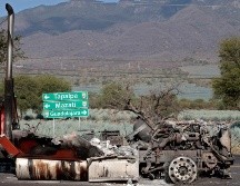 La ola de violencia tras la operación militar dejó un saldo de 25 integrantes de la Guardia Nacional y más de 30 miembros del CNG fallecidos, sumado a cortes en carreteras, quemas de gasolineras, vehículos, transporte de carga y establecimientos comerciales. AFP / ARCHIVO