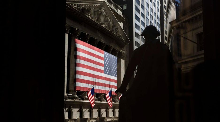 La Bolsa de Nueva York cerró en verde por primera vez desde que la incertidumbre invadiera a los accionistas después del ataque conjunto de Estados Unidos e Israel contra Irán del pasado sábado. EFE / ARCHIVO