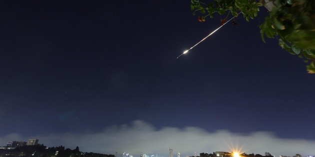 Guerra: Ir&aacute;n lanza nuevos ataques y un ayatol&aacute; pide la sangre de Trump