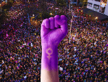 El 8M trasciende celebraciones y se convierte en un llamado a la reflexión sobre la lucha por la igualdad de género y los derechos de las mujeres.