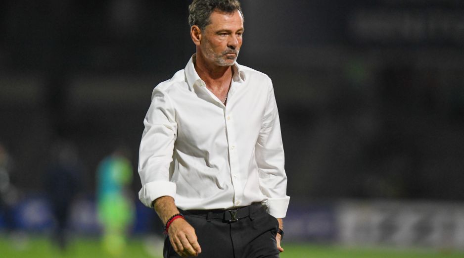 Diego Martín Cocca compareció ante los medios con una mezcla de satisfacción por el resultado y preocupación por las circunstancias que rodean el próximo Clásico Tapatío. IMAGO7.