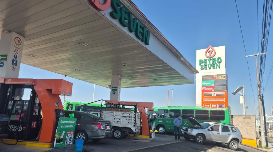 Claudia Sheinbaum afirma que el gobierno busca evitar alzas en combustibles por conflicto en Medio Oriente. ESPECIAL