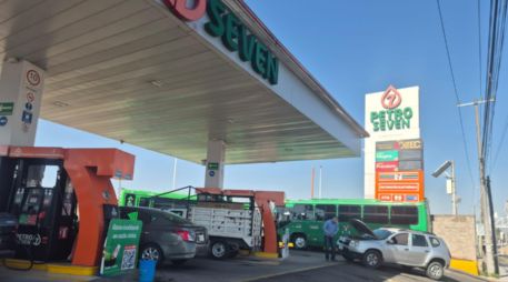 Claudia Sheinbaum afirma que el gobierno busca evitar alzas en combustibles por conflicto en Medio Oriente. ESPECIAL