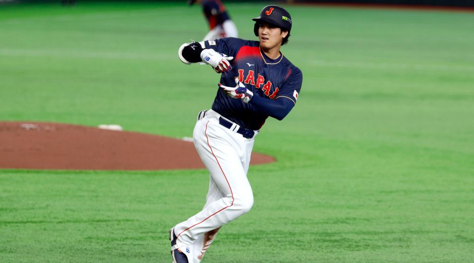 La novena japonesa mostró su poder desde temprano y resolvió el encuentro en apenas tres capítulos. EFE / F. Robichon