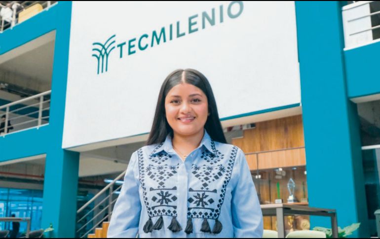 Una estudiante beneficiaria del programa Legado cursa su carrera universitaria con beca. ESPECIAL