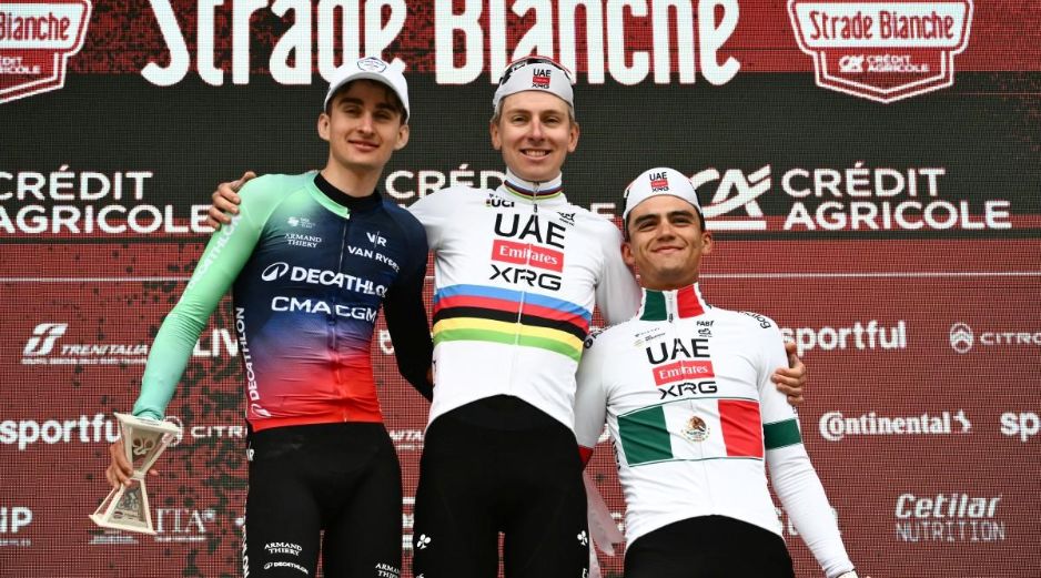 El podio en Italia llega en un momento brillante para el mexicano Isaac del Toro, quien apenas el pasado 22 de febrero celebró el título del UAE Tour. AFP / M. Bertorello