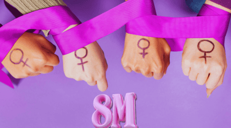 Una persona feminista es alguien que defiende la creencia de que todas las mujeres y niñas deben tener los mismos derechos y oportunidades que los hombres y actúa con base en dicha convicción. ESPECIAL / CANVA