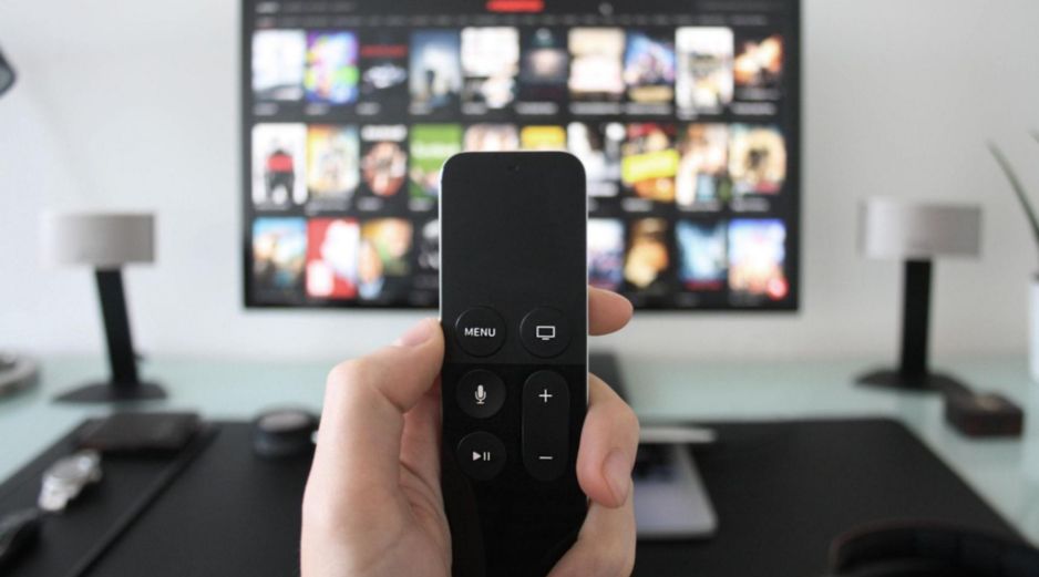 Netflix, HBO Max, Disney+ y otras plataformas ya cuentan en su catálogo con varias de las producciones que buscan llevarse la estatuilla. CANVA