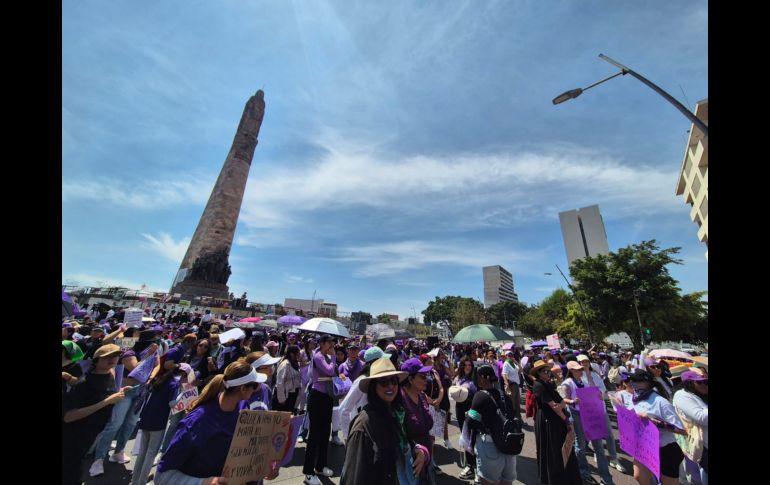 Cientos de mujeres se dieron cita en la Glorieta de las y los Desaparecidos para exigir justicia y alto a la violencia. EL INFORMADOR / R. Bobadilla