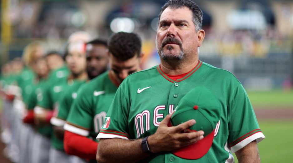 Gil destacó en rueda de prensa la entrega que han tenido y el desempeño que han logrado sus jugadores en el diamante. X/ @MexicoBeis.