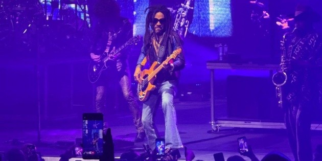 Lenny Kravitz trae a Guadalajara su Blue Electric Light