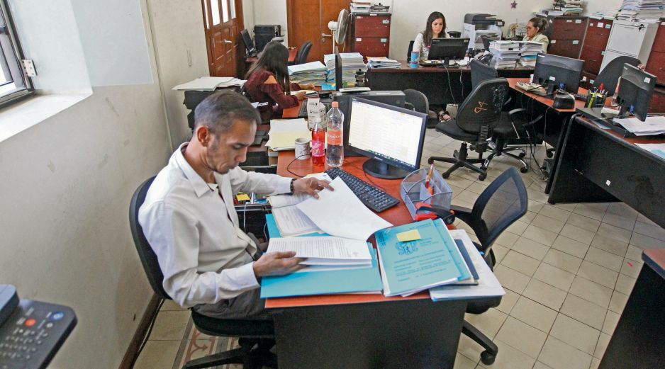 El cansancio y la fatiga mental en los entornos laborales suelen ser ignorados. EL INFORMADOR