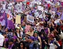 Cada año, miles de mujeres en México participan en distintas actividades conmemorativas para visibilizar la importancia de su papel en la sociedad. EFE/S. Gutierrez