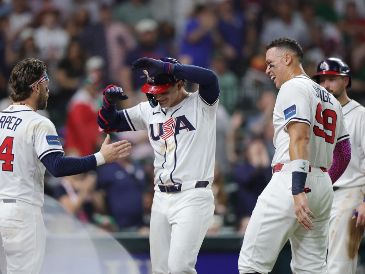 Estados Unidos que venció 5-3 a México y prácticamente aseguró su boleto a los Cuartos de Final del Clásico Mundial de Béisbol 2026. AFP/ A. SLITZ.