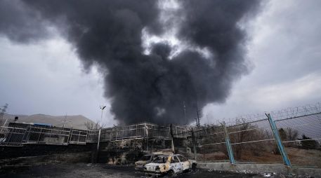 Los diversos ataques a la infraestructura energética de Irán y las restricciones a las exportaciones del crudo, han provocado que los precios del barril sean volátiles. AP/V. Salemi