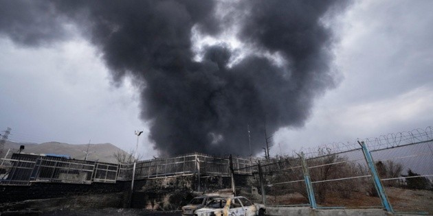 Trump suspender&aacute; sanciones petroleras