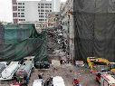Intensa movilización de los cuerpos de emergencia tras el colapso de una estructura dentro de un edificio en demolición. SUN/V. Rosas
