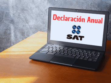 El pasado lunes 2 de marzo, el SAT habilitó su simulador para que los contribuyentes puedan revisar con anticipación cómo se verá su declaración correspondiente al ejercicio fiscal 2025. ESPECIAL / CANVA