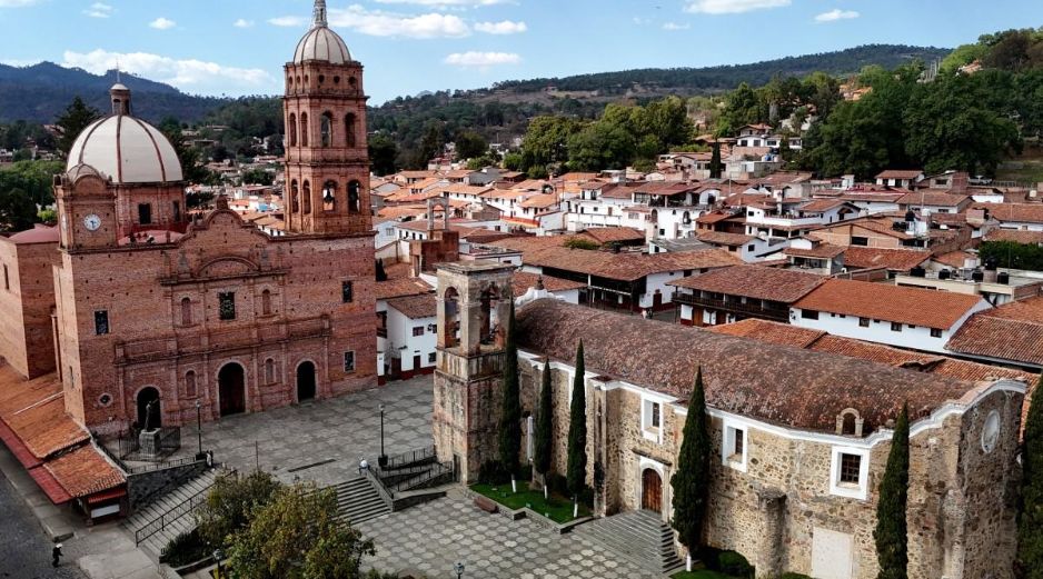 De fachada cubierta de ladrillos rojos, el Templo de Nuestra Señora de Guadalupe, en Tapalpa, Jalisco. AFP / ARCHIVO