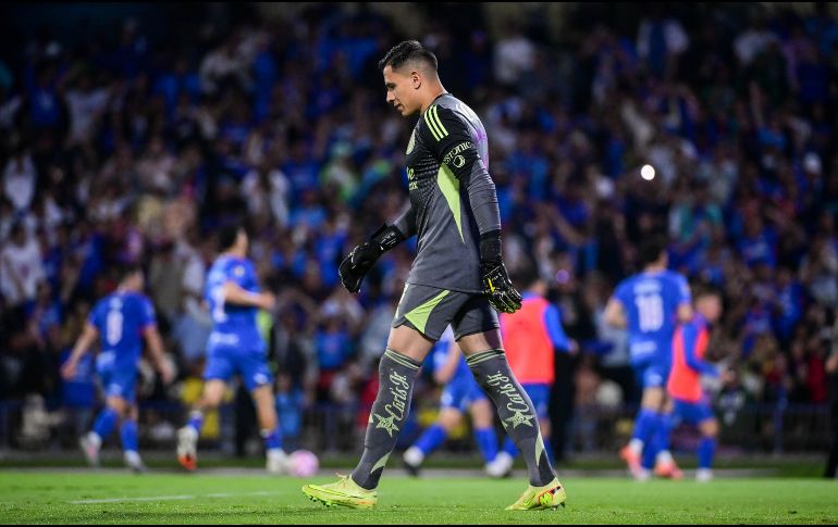 El América se encuentra a la espera de realizar los estudios correspondientes para determinar la gravedad exacta de la lesión. IMAGO7.