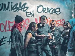 Adolfo Dávila presenta en “Violentas mariposas” un retrato del desencanto juvenil y del hartazgo social frente a la violencia acumulada en México. CORTESÍA