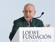 Mujica es autor de numerosos libros de poesía como 'Brasa blanca', 'Para albergar una ausencia' o 'Cuando todo calla' (Premio Casa de América en 2013). EFE/C.Moya