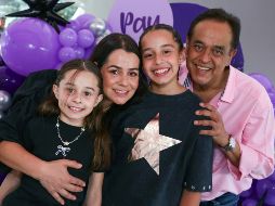 Rebeca Cosío Corella, Paulina Corella, Paulina Cosío Corella y Salvador Cosío Gaona. GENTE BIEN JALISCO / Revista del 13 de marzo 2026