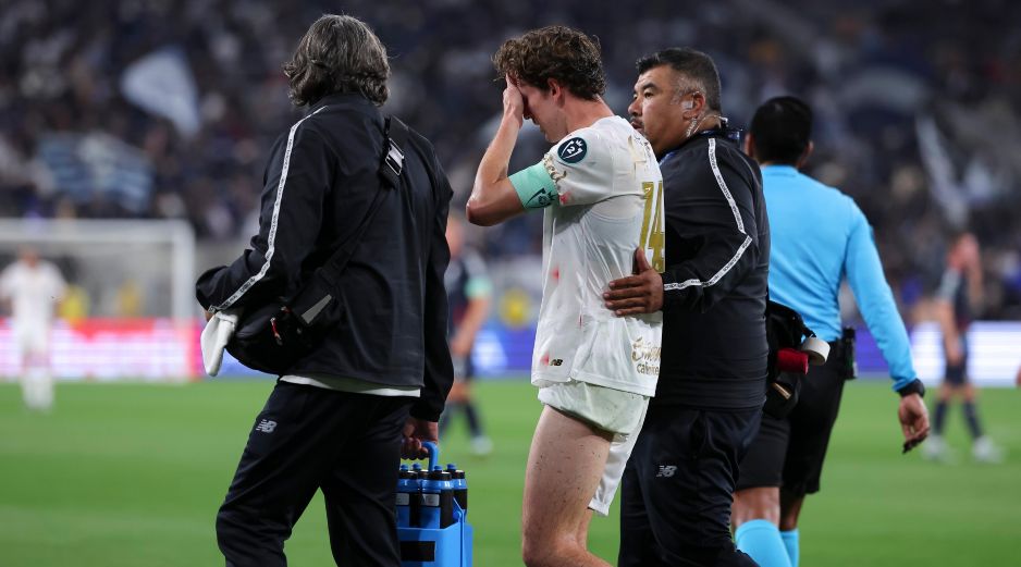 Marcel Ruiz, capitán escarlata y pieza clave en el esquema de Javier Aguirre, abandonó el campo con lágrimas tras una aparente lesión en la rodilla derecha. IMAGO7/R. Vadillo