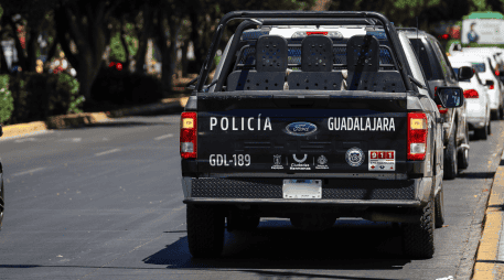 La detención se logró gracias a las labores de la Comisaría de Inteligencia y su homóloga municipal localizaron a los dos sujetos que son captados en video cuando lanzan una bomba 'molotov' desde un vehículo. EL INFORMADOR/ ARCHIVO