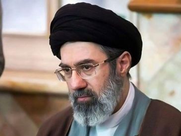 Mojtaba Jameneí aseguró que "no renunciaremos a vengar la sangre de los mártires". EFE/MEHR