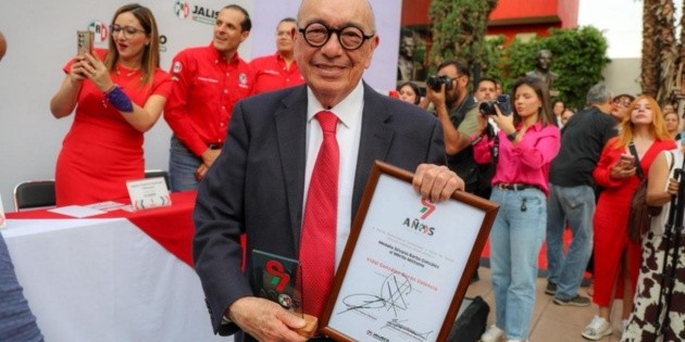 PRI Jalisco galardona a militantes y figuras destacadas