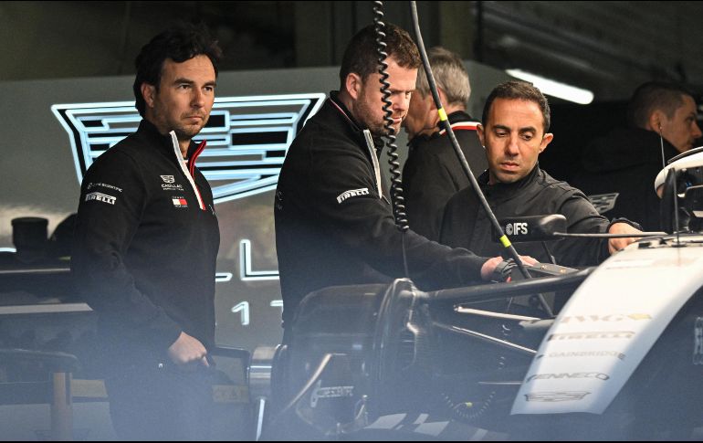 El motor del auto de Checo Pérez falló y el mexicano no pudo competir. AFP/J. Gao