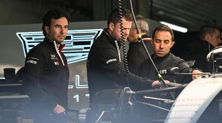El motor del auto de Checo Pérez falló y el mexicano no pudo competir. AFP/J. Gao
