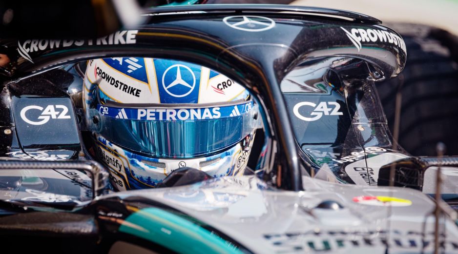 George Russell . Los Mercedes muestran un gran dominio en este inicio de temporada. EFE/A. Plavevski