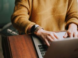 Si laboras este lunes y tu empleador no cubre el monto equivalente al pago triple, puedes acudir a la Procuraduría Federal de la Defensa del Trabajo para recibir asesoría gratuita. Unsplash