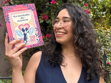 Michelle Ortiz escribe su primera novela "Lo inevitable de nosotros". ESPECIAL/CORTESÍA.