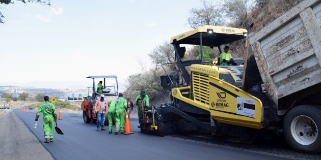 SICT alerta tr&aacute;fico por obras en carreteras de Jalisco este puente vacacional