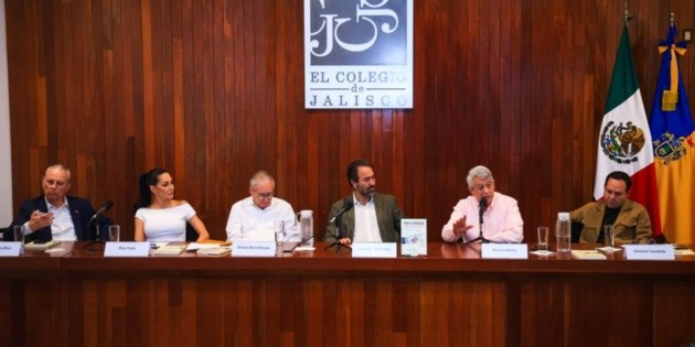 Debaten impacto de cuotas y cuates en cargos p&uacute;blicos de Jalisco y M&eacute;xico