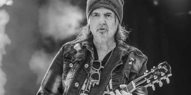 Phil Campbell de Mot&ouml;rhead fallece a los 64 a&ntilde;os