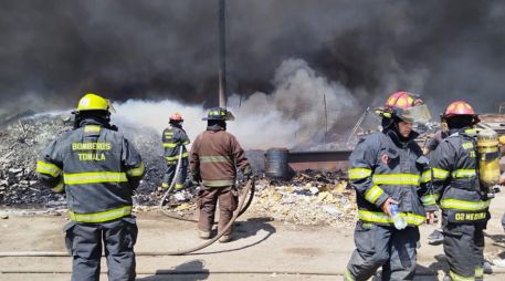 Autoridades municipales informaron que el incendio se encuentra confinado y sin riesgo de propagación. ESPECIAL