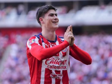 El estratega enfatizó que, tras seguir marcando goles y mantenerse en un gran momento, espera que el delantero pueda ser considerado por Javier Aguirre. IMAGO7.