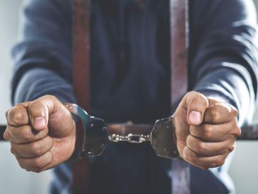 Uno de los señalados enfrenta además el delito de portación de arma de uso exclusivo de las Fuerzas Armadas. ESPECIAL