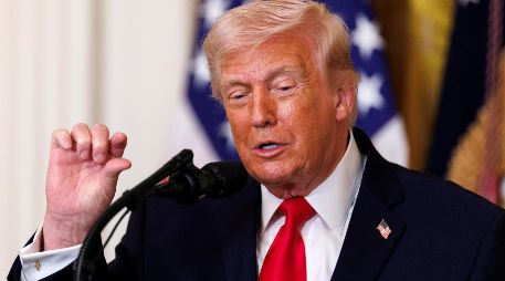 Trump asegura que, aunque se habla de la muerte de Jameneí, no hay evidencia que confirme que el líder supremo de Irán haya fallecido. EFE/ARCHIVO